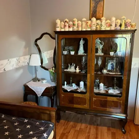 Bedi Apartmanhaz نايغكانيشا