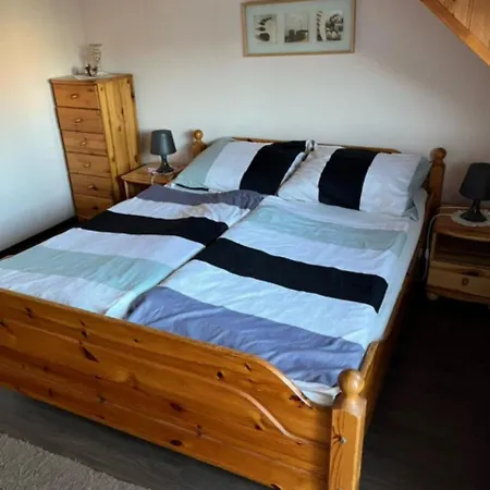 شقة Bedi Apartmanhaz *