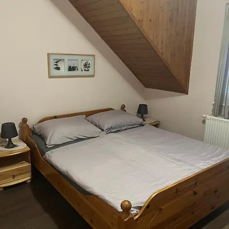 Bedi Apartmanhaz نايغكانيشا